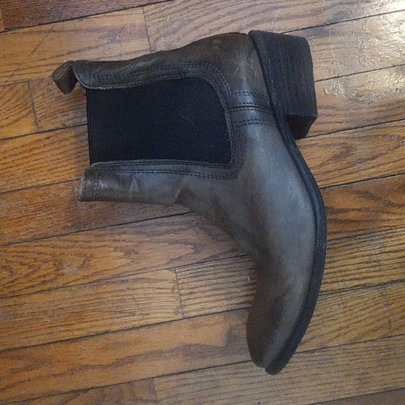 Frye Carson chelsea boots - Picture 4 of 10